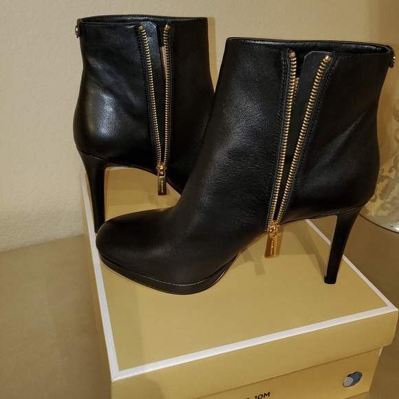 Michael Kors Sammy Leather Platform Boot - Picture 7 of 8